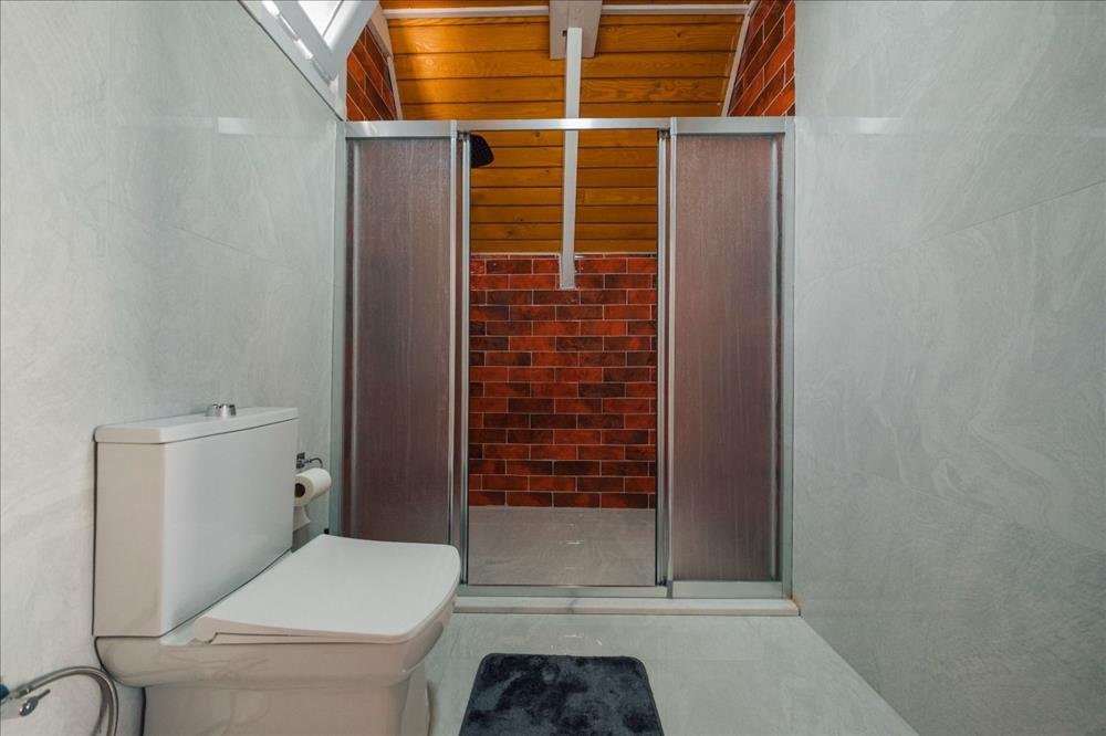 B323 Jakuzili Havuzlu Bungalov