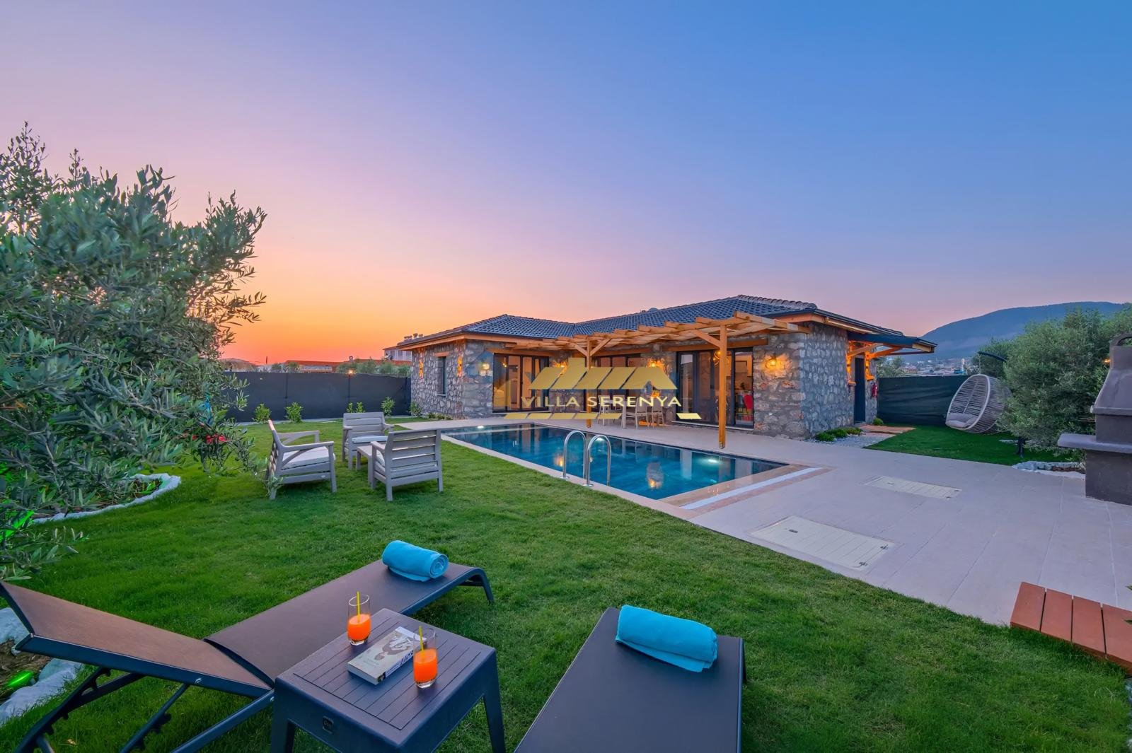 Villa SERENYA